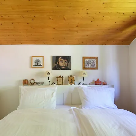 Ravines 50, Soulful Escape With Mountain Views *