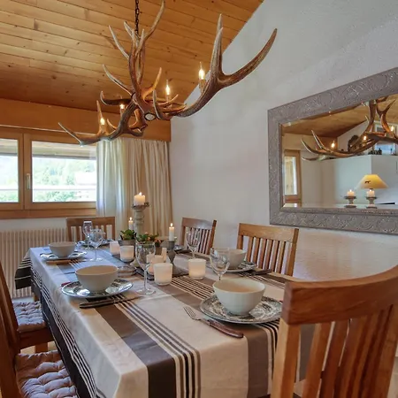 Hotel Ravines 50, Soulful Escape With Mountain Views *