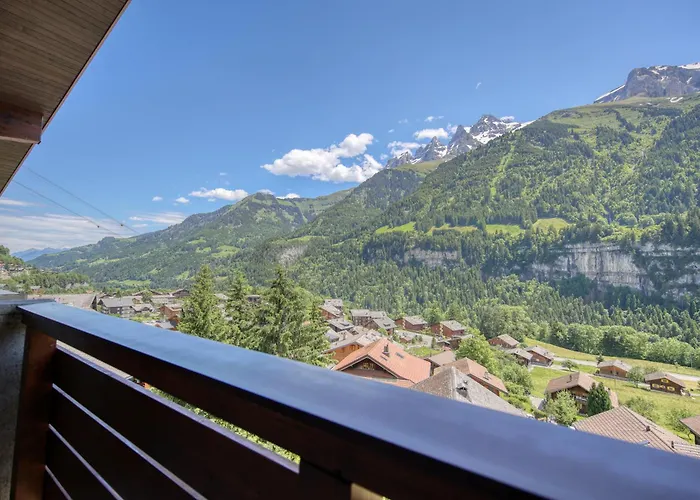 Ravines 50, Soulful Escape With Mountain Views فندق تشامبري